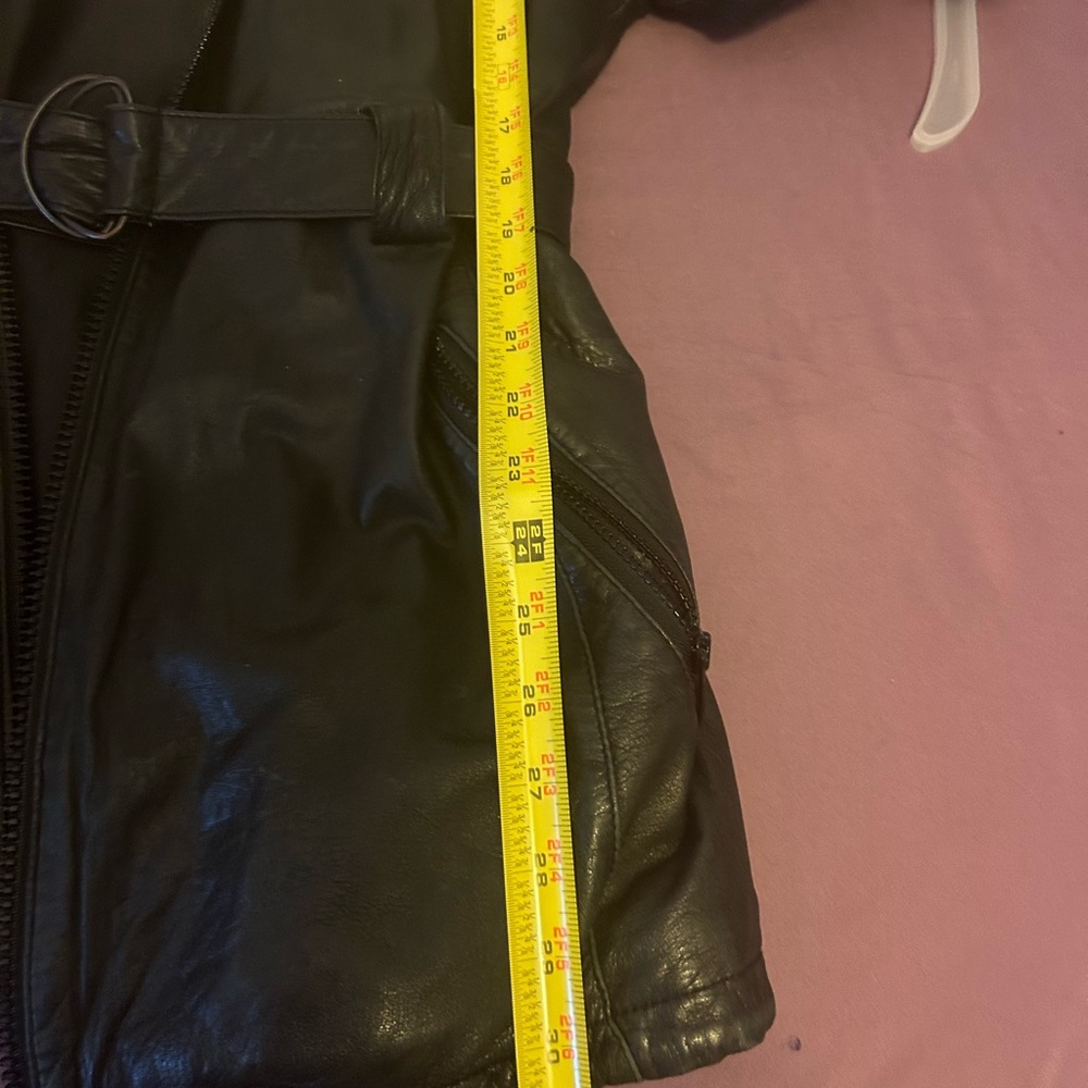 Leather jacket - Picture 5 of 12